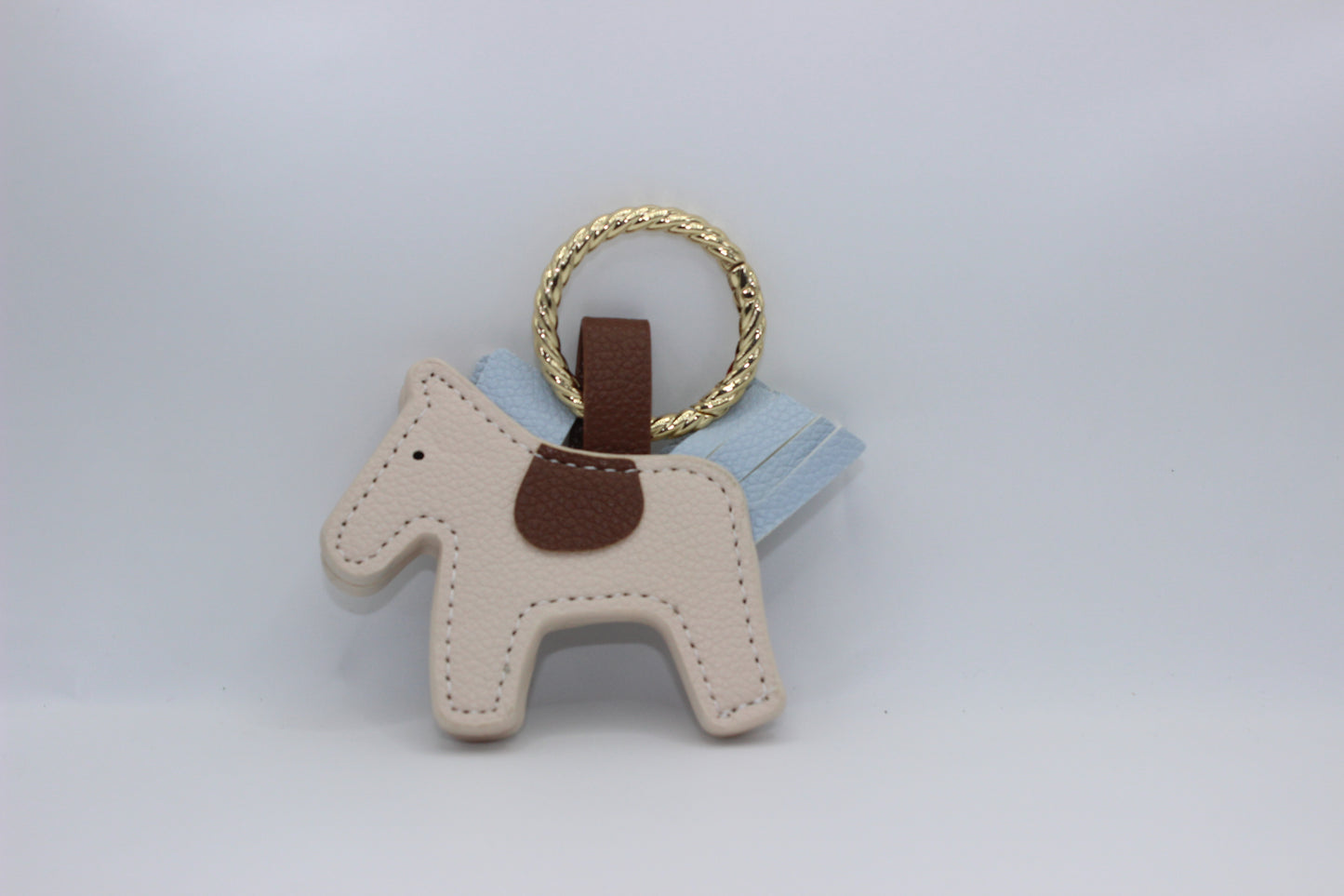 Minimalist Horse Leather Keychain – Cute Pony Charm