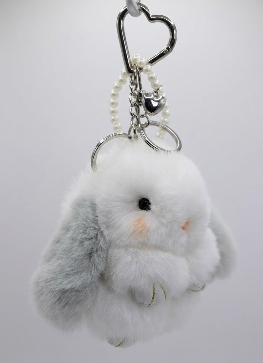 Plush Bunny Keychain – Pearl Chain & Heart Clip Bag Charm